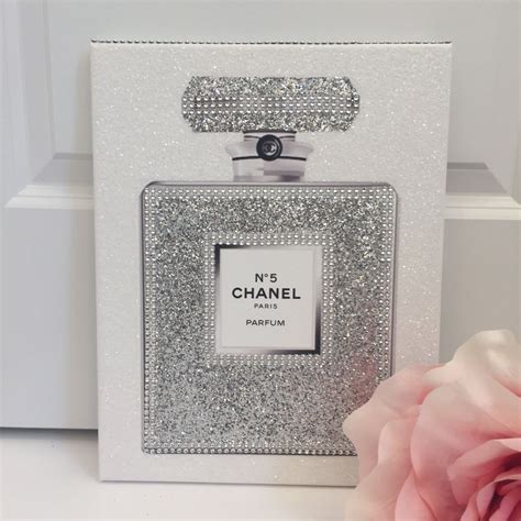 Chanel glitter art 